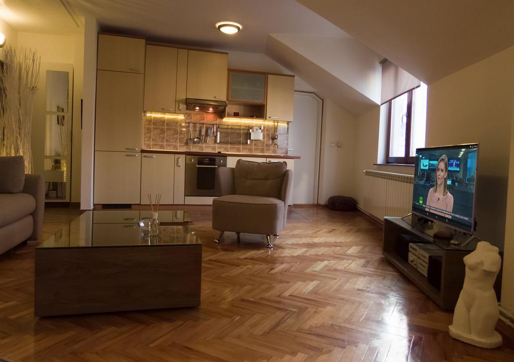 Apartment Nis Center Exteriör bild