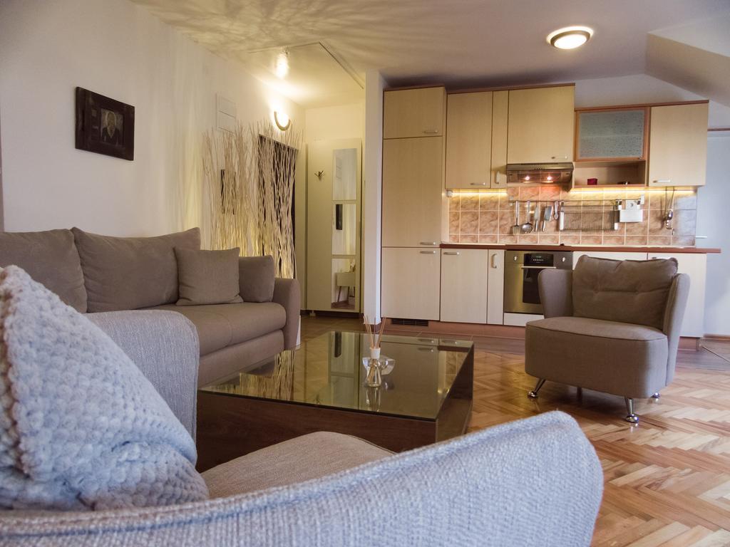 Apartment Nis Center Exteriör bild